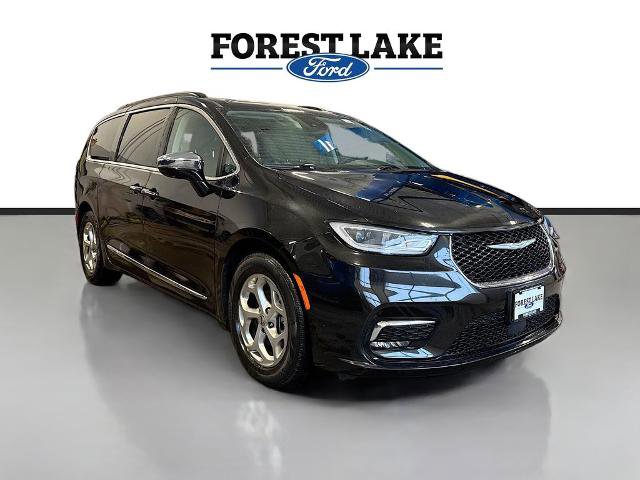 Used 2023 Chrysler Pacifica Limited image 8