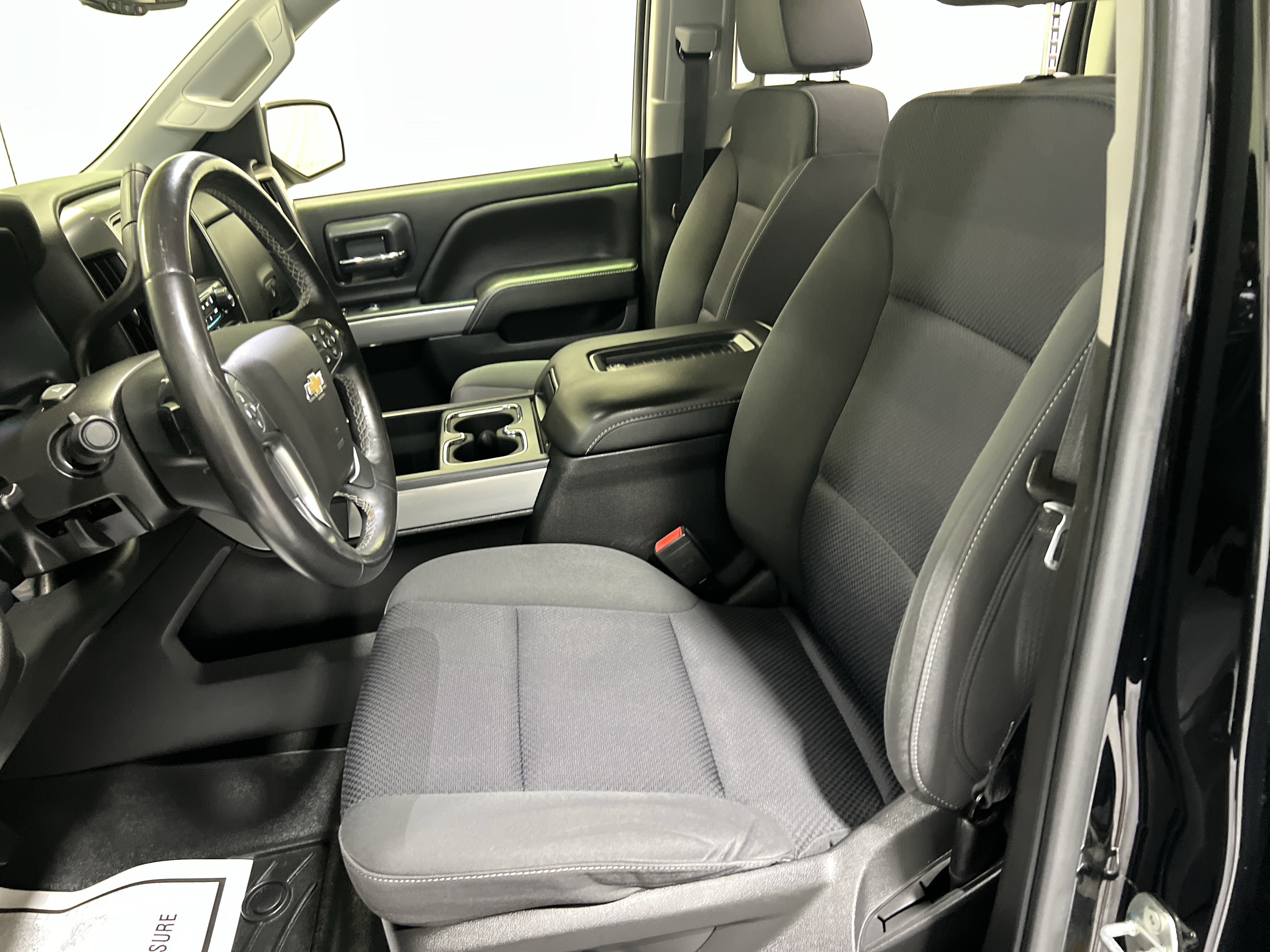 Used 2018 Chevrolet Silverado 1500 LT w/ All Star Edition AWD/4WD image 17
