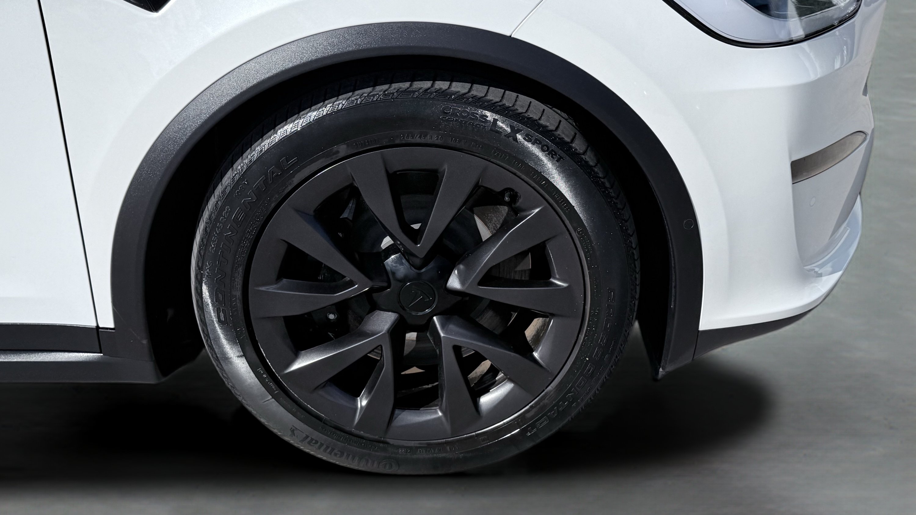 Used 2023 Tesla Model X AWD/4WD image 14