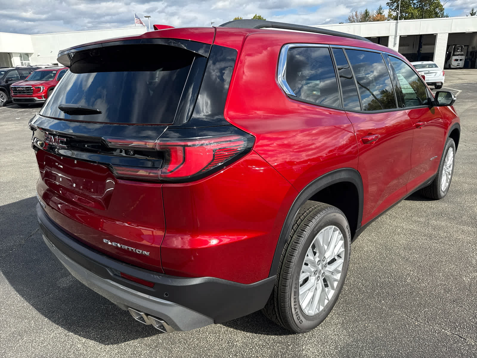 New 2026 GMC Acadia Elevation w/ Elevation Premium Package AWD/4WD image 10