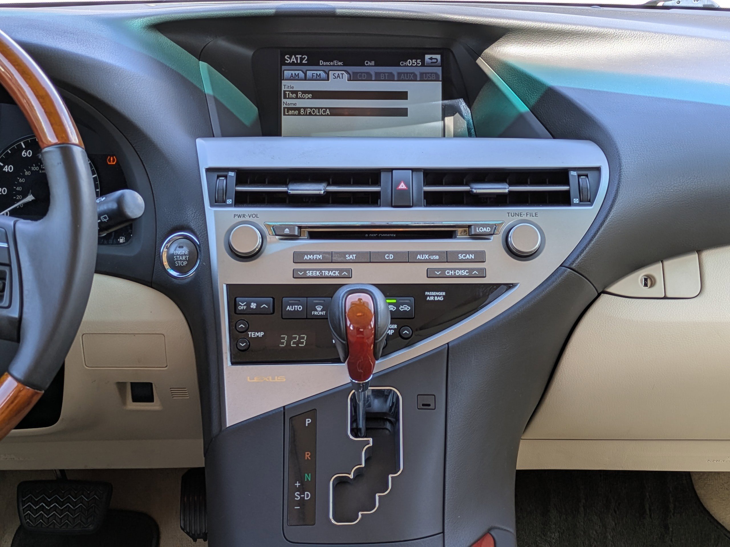 Used 2010 Lexus RX 350 AWD image 13
