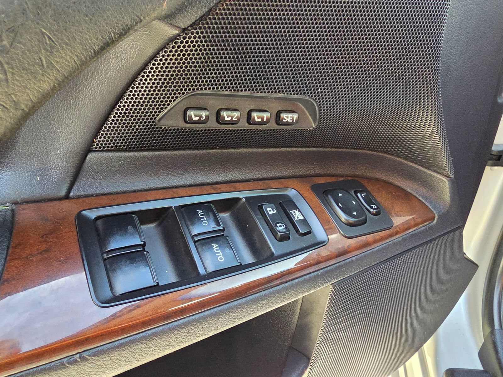 Used 2012 Lexus IS 250C w/ Luxury Pkg RWD image 24
