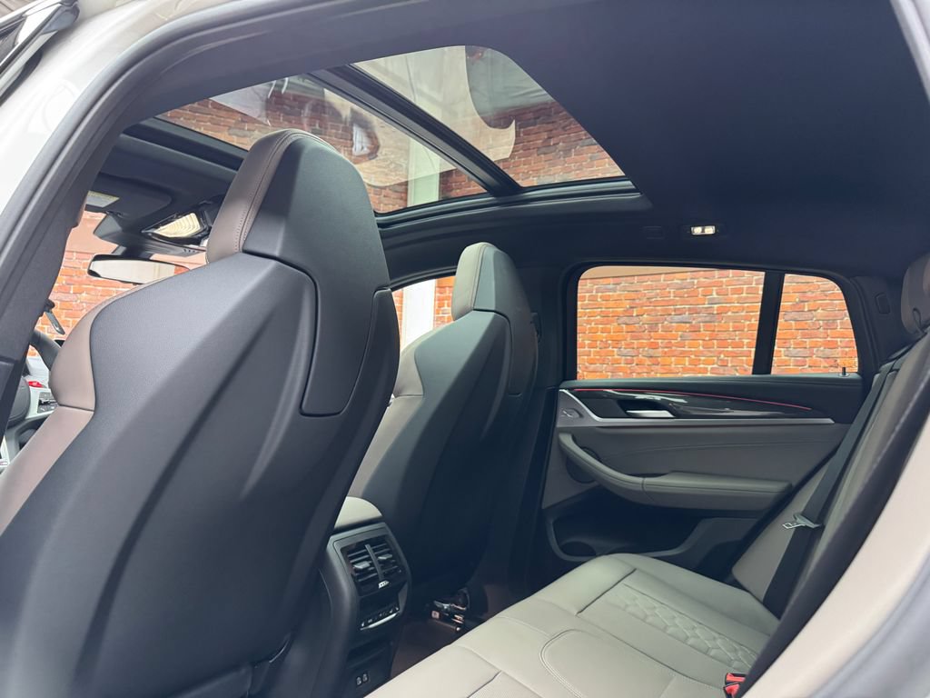 Certified 2025 BMW X4 M w/ Executive Package AWD/4WD image 23