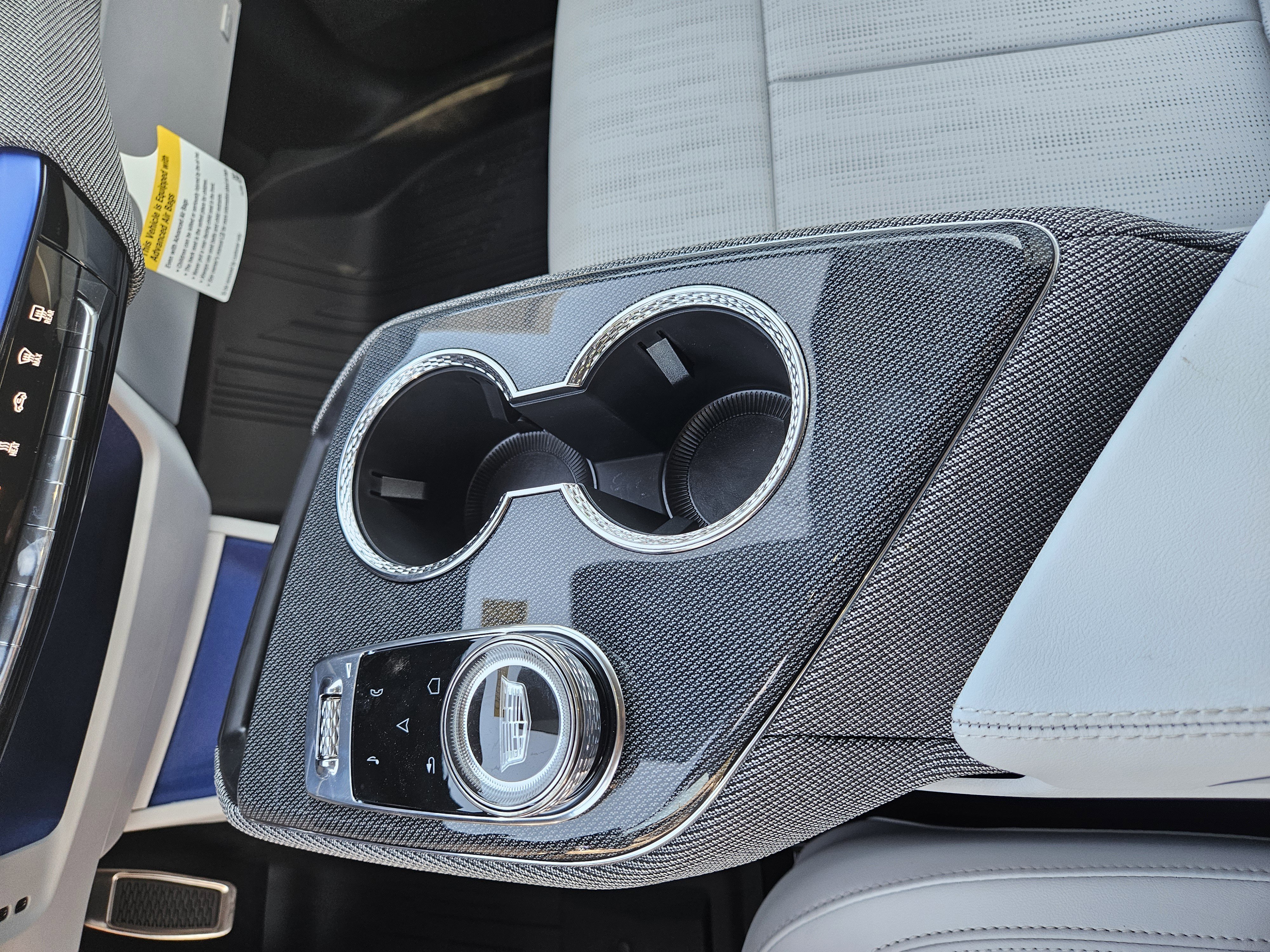 New 2025 Cadillac Optiq Luxury 2 w/ LPO, Floor Liner Package image 30