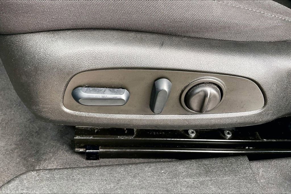 Used 2022 Chevrolet Malibu LT FWD image 26