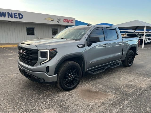Used 2024 GMC Sierra 1500 Elevation w/ X31 Off-Road Package AWD/4WD image 1