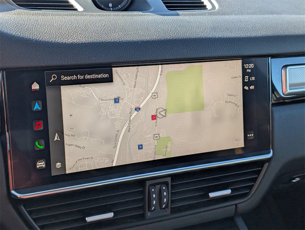 Used 2022 Porsche Cayenne Platinum Edition image 26