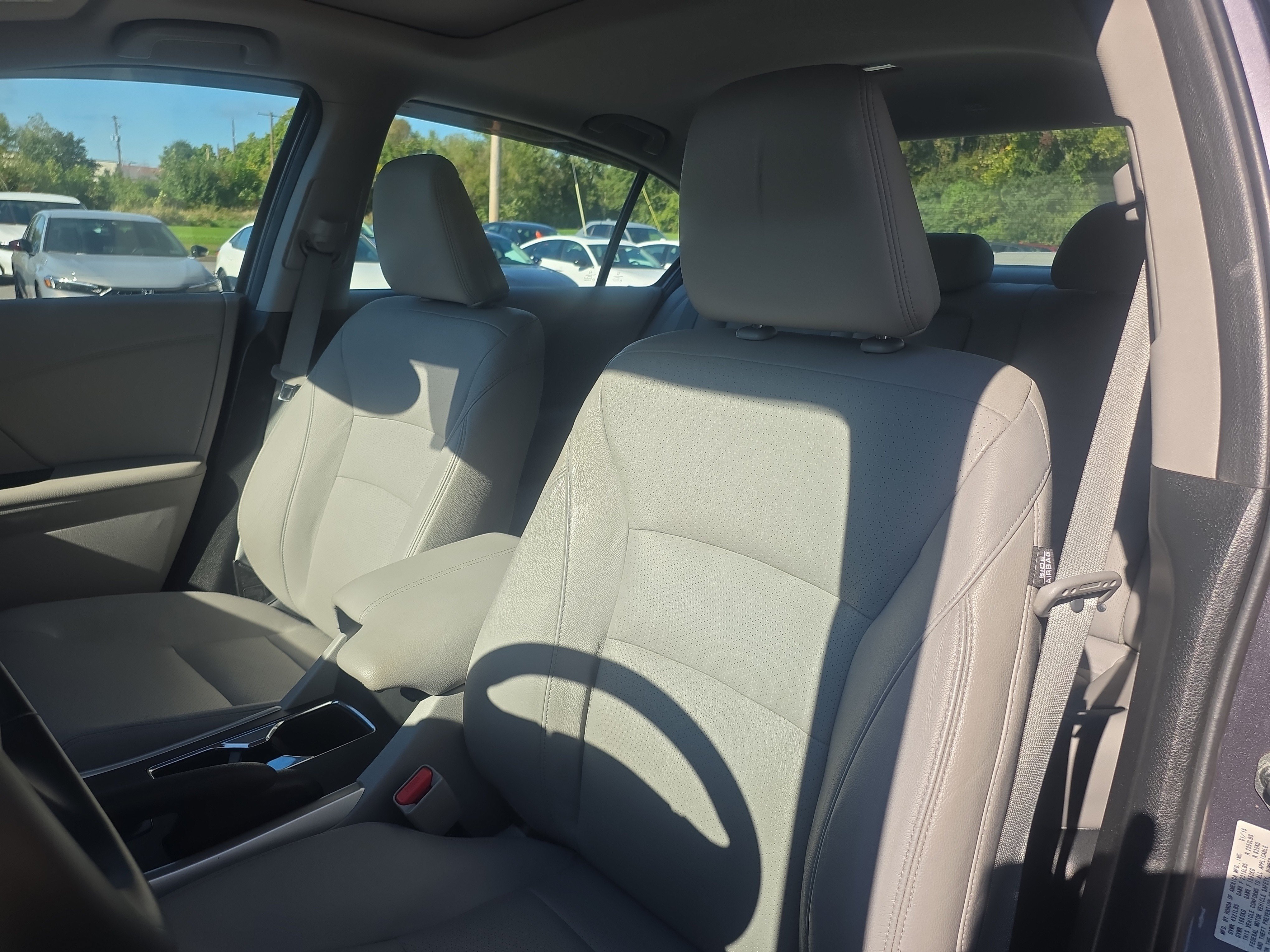 Used 2015 Honda Accord EX-L image 11