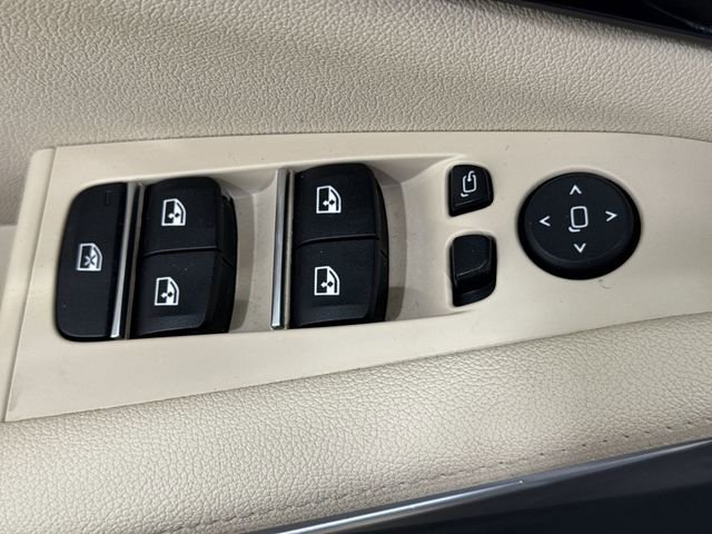 Used 2022 BMW X5 sDrive40i w/ Premium Package RWD image 24
