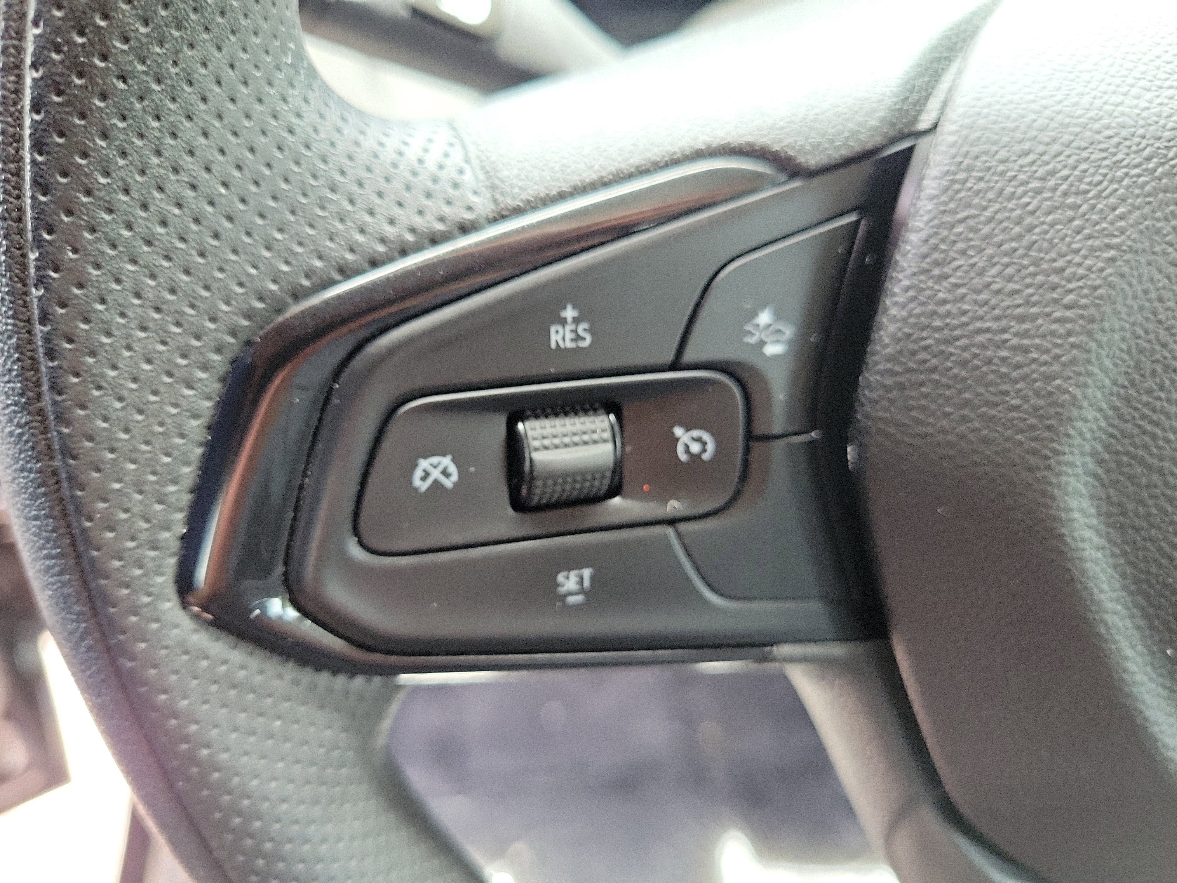 Used 2025 Chevrolet TrailBlazer LS FWD image 27