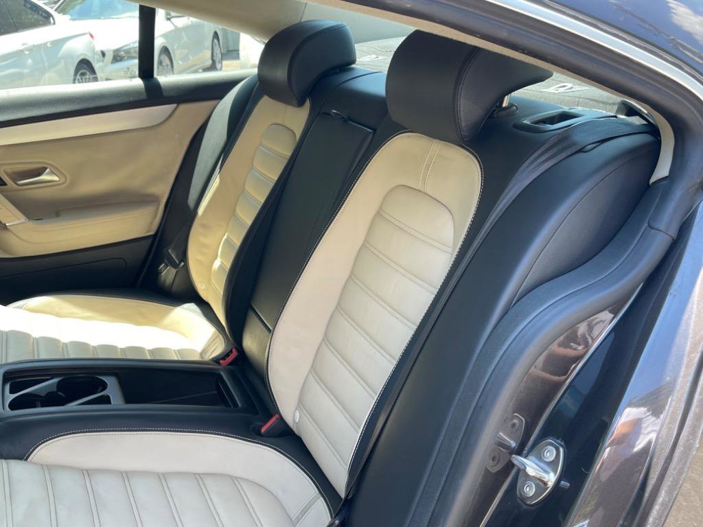 Used 2009 Volkswagen CC Luxury image 29