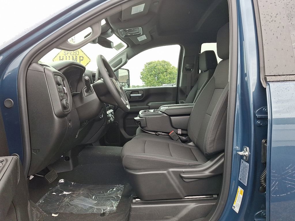 New 2026 Chevrolet Silverado 2500 Custom w/ Snow Plow Prep/Camper Package image 6