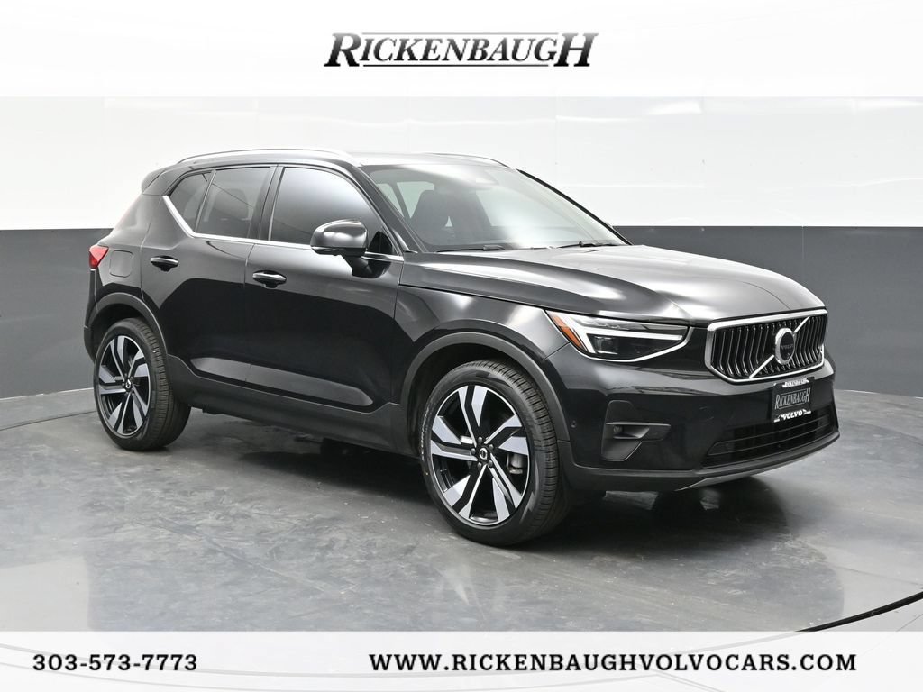 Used 2024 Volvo XC40 B5 Ultimate w/ Protection Package Premier AWD/4WD image 1