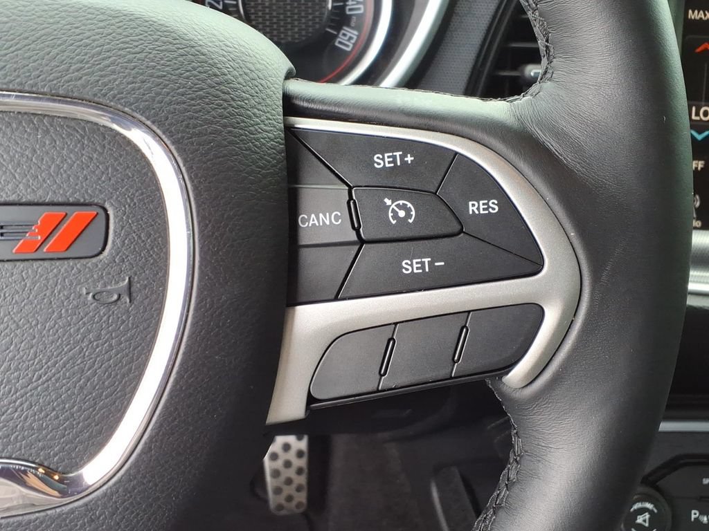 Used 2016 Dodge Challenger SXT Plus RWD image 27
