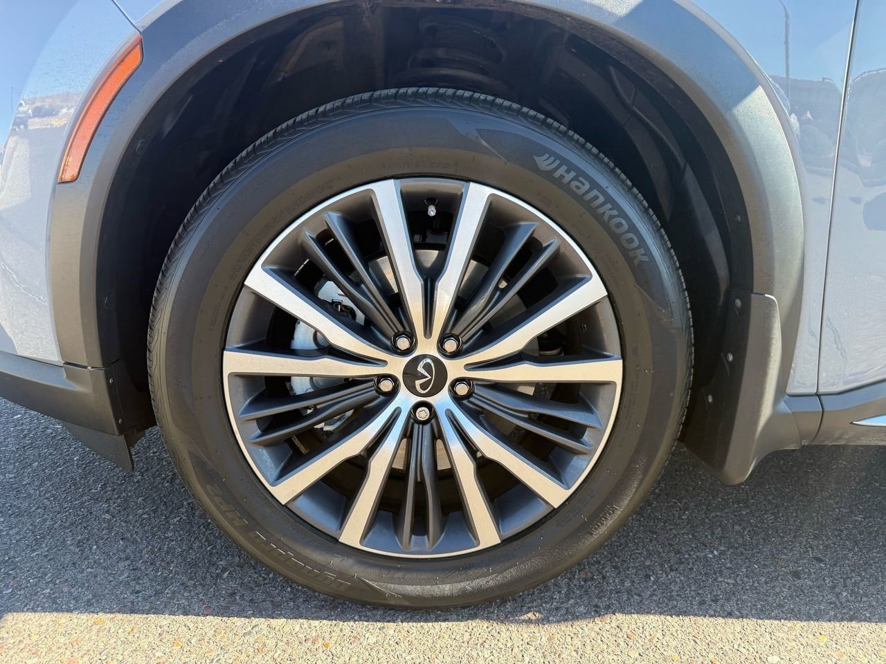 Certified 2025 INFINITI QX60 Sensory w/ Vision Package image 8