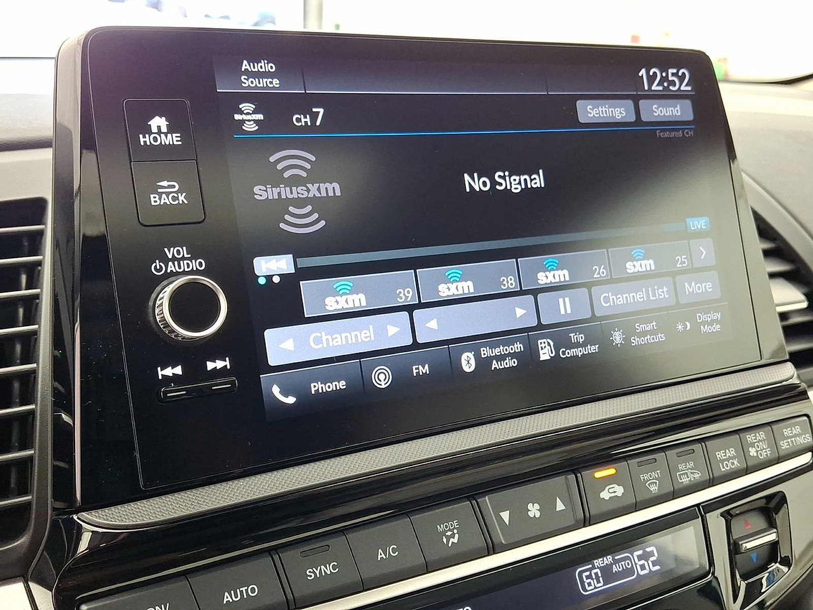 Used 2025 Honda Odyssey EX-L image 17