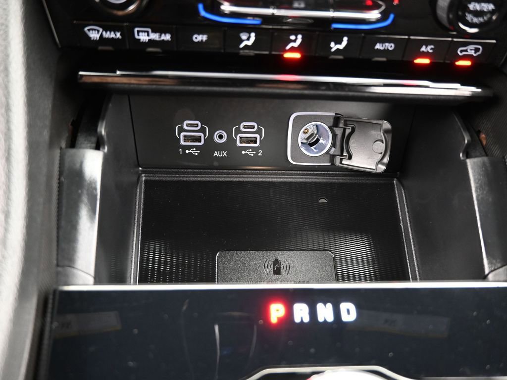 Used 2024 Jeep Grand Cherokee L Laredo w/ Luxury Tech Group I image 26