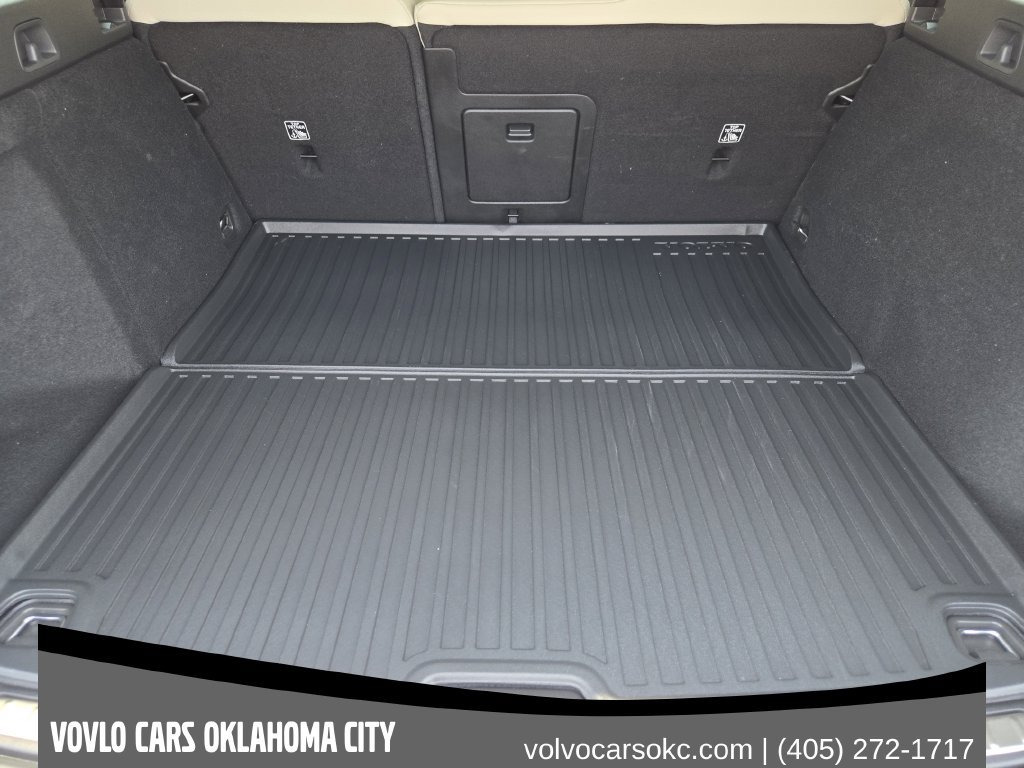 Certified 2026 Volvo V60 B5 Cross Country Plus w/ Climate Package AWD/4WD image 34