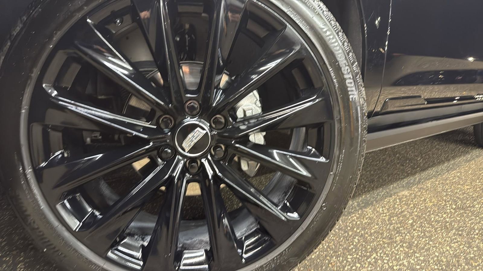 Used 2025 Cadillac Escalade Sport Platinum w/ LPO, ONYX Package image 9