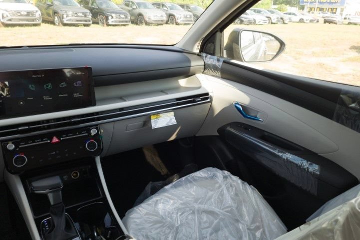 New 2026 Hyundai Tucson SEL Plus FWD image 17