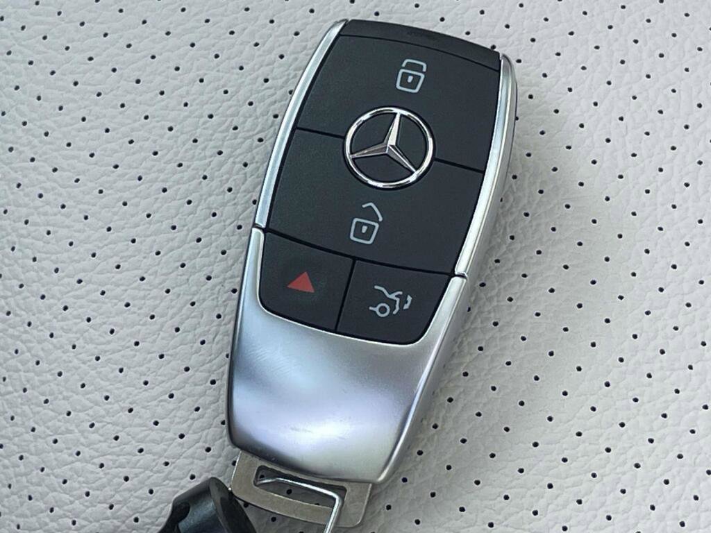 New 2026 Mercedes-Benz GLE 350 4MATIC image 4