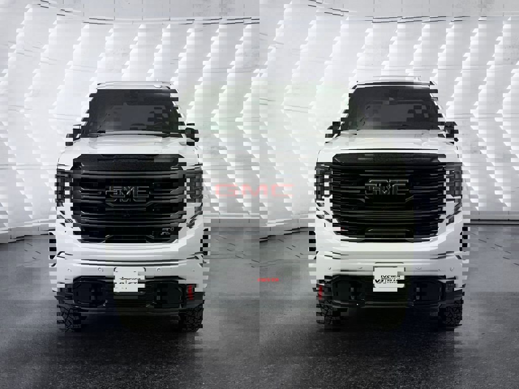 Used 2025 GMC Sierra 1500 AT4 AWD/4WD image 2