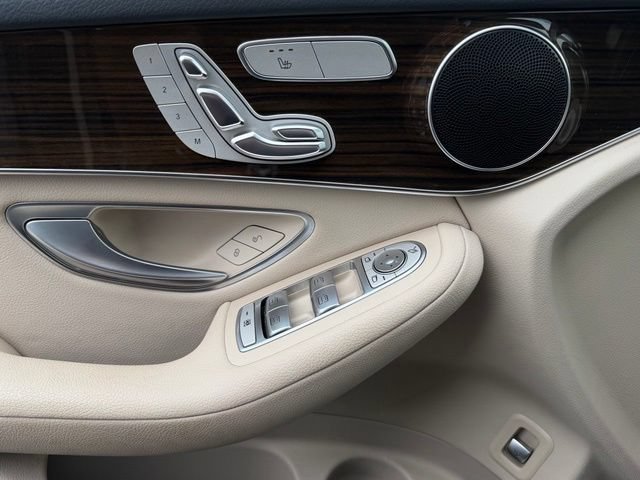 Used 2018 Mercedes-Benz GLC 300 4MATIC image 16
