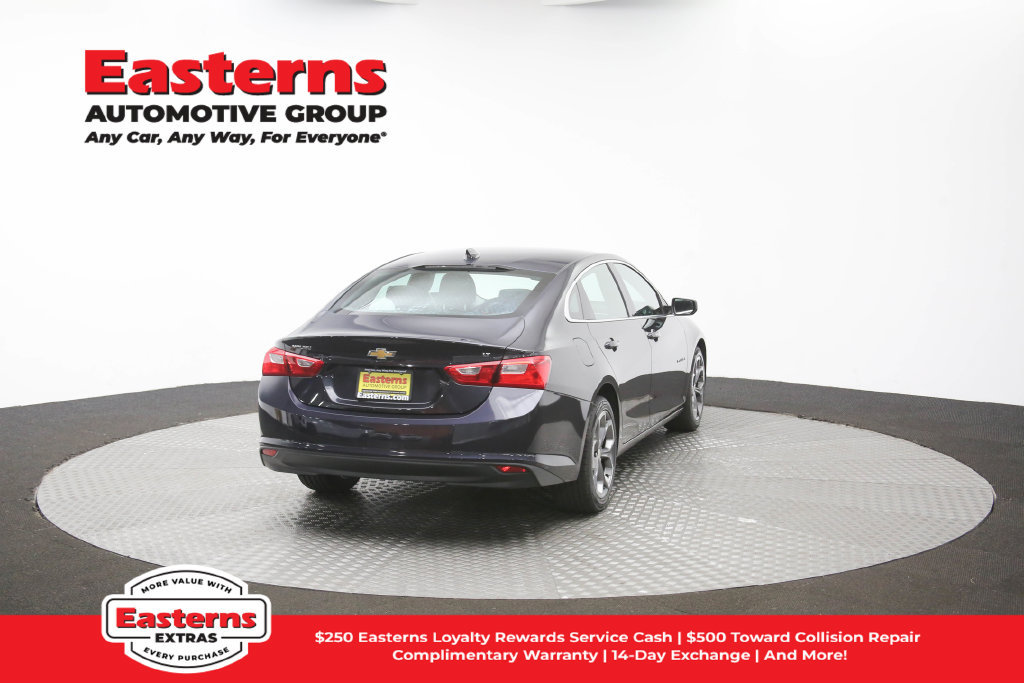 Used 2023 Chevrolet Malibu LT FWD image 35