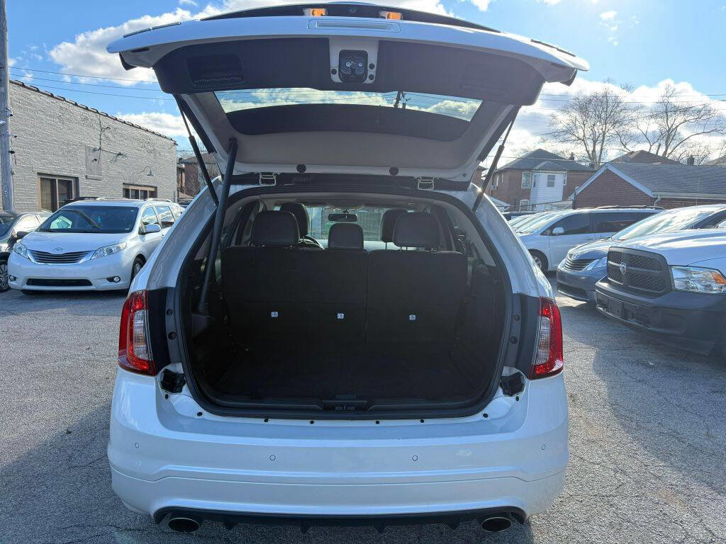 Used 2013 Ford Edge Sport w/ Driver Entry Pkg image 8