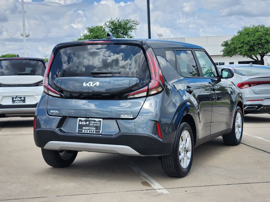 Certified 2025 Kia Soul LX FWD image 4