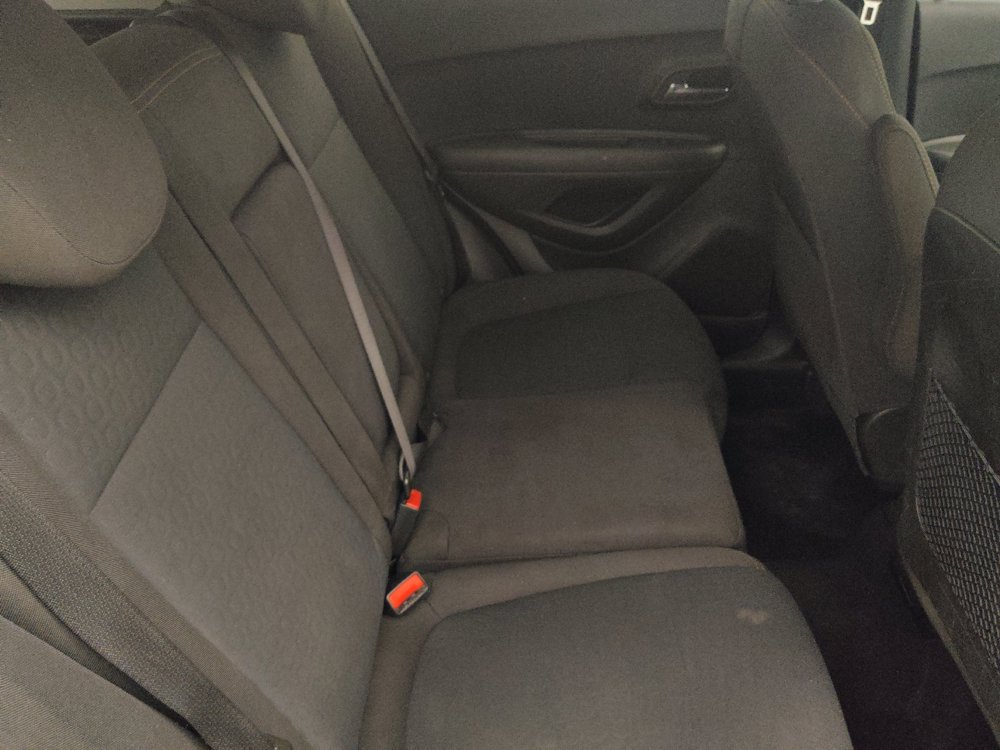 Used 2020 Chevrolet Trax LS w/ Tint and Cruise Package FWD image 19