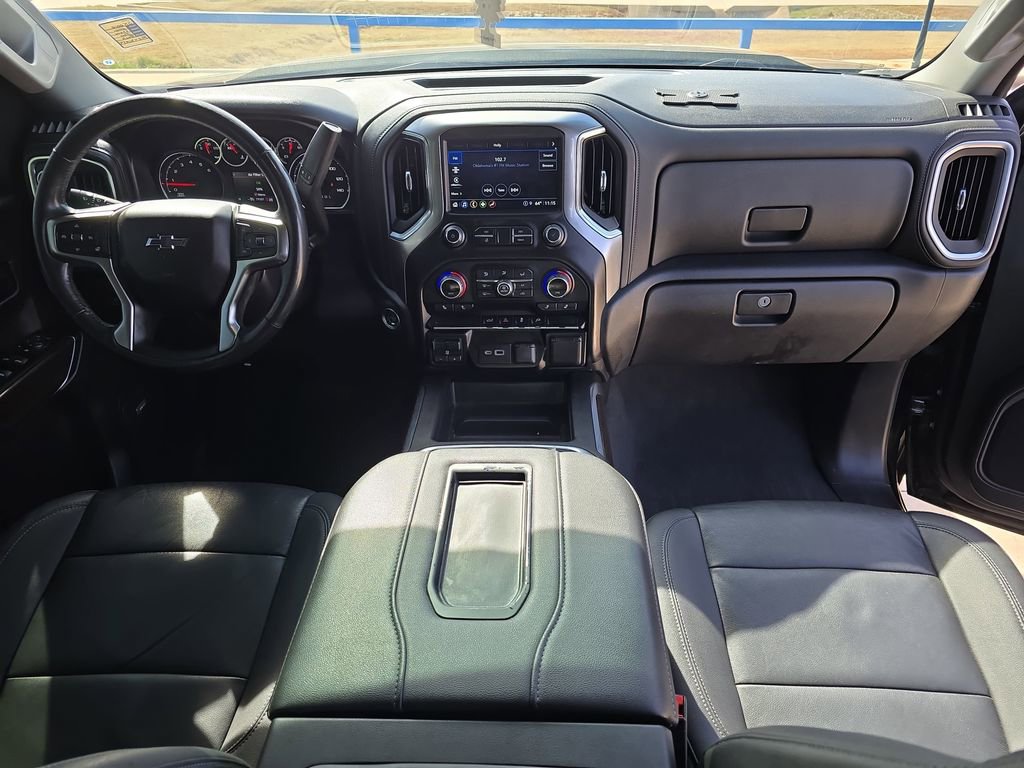 Used 2021 Chevrolet Silverado 1500 RST w/ Redline Edition AWD/4WD image 9