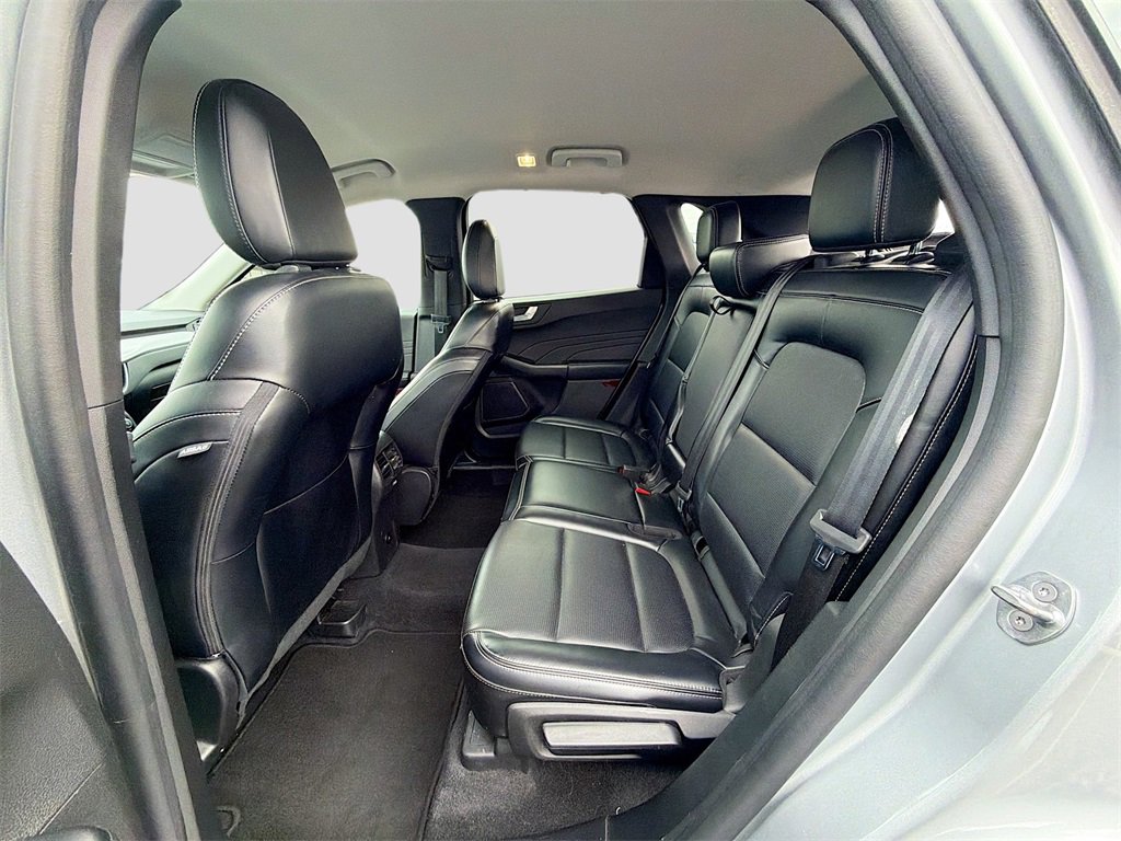 Used 2023 Ford Escape Platinum image 30