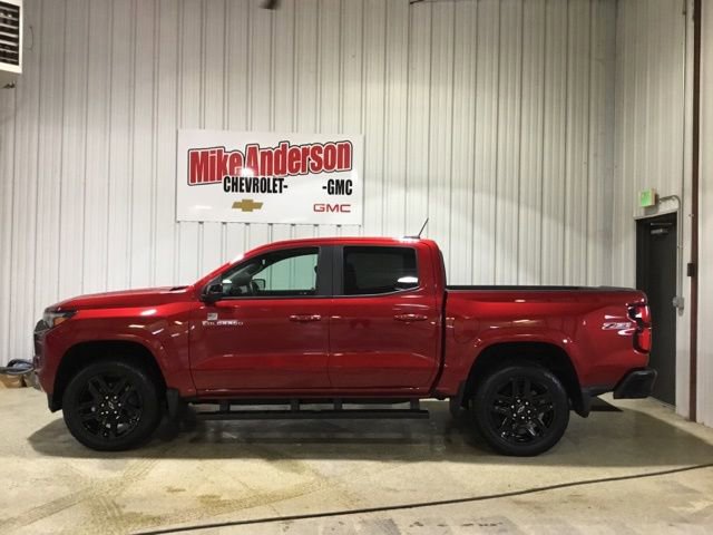 Used 2024 Chevrolet Colorado Z71 w/ Z71 Convenience Package 2 image 2