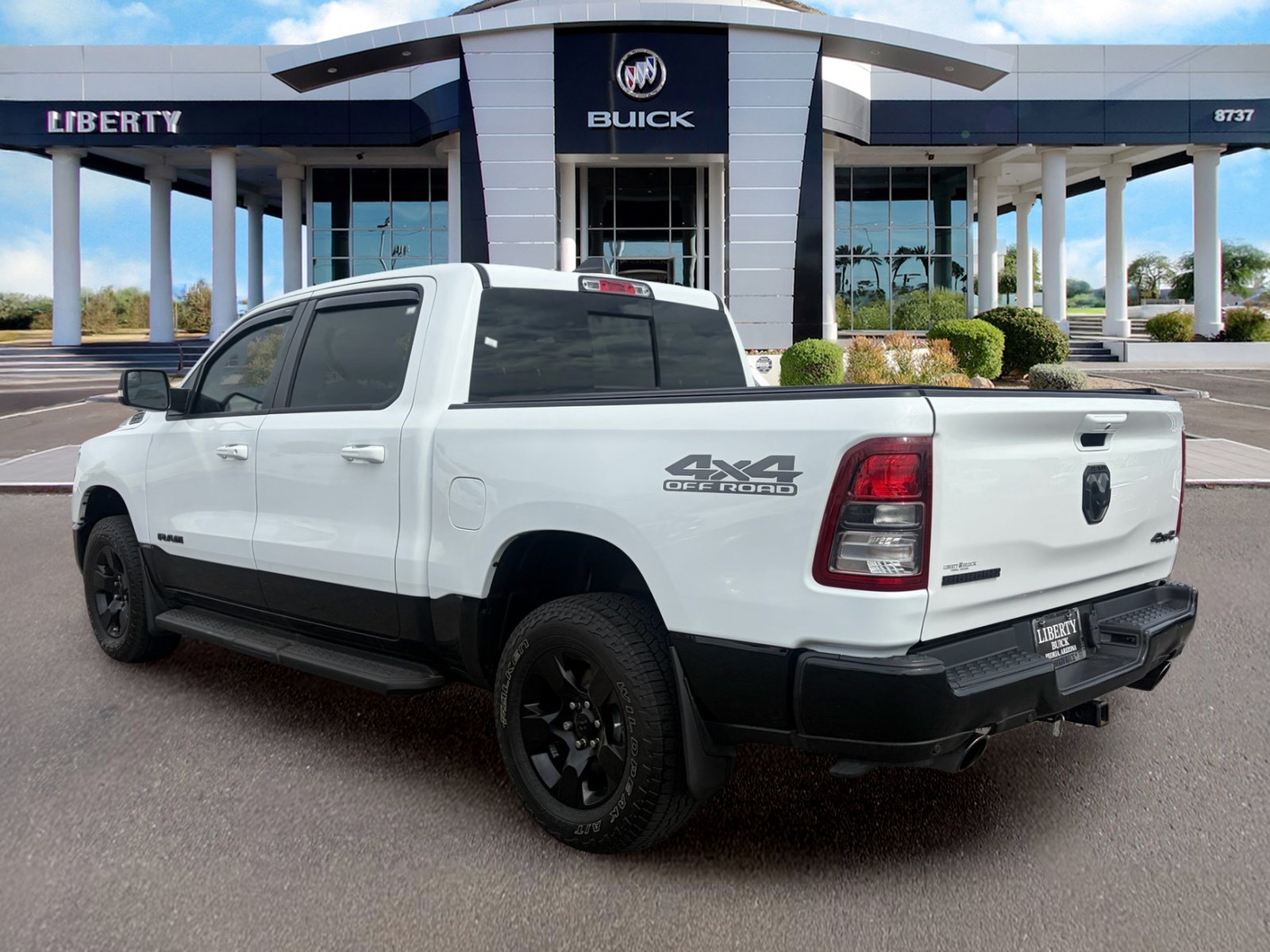 Used 2022 RAM 1500 Big Horn AWD/4WD image 8