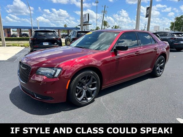 Used 2023 Chrysler 300 Touring w/ Sport Appearance Package RWD image 3