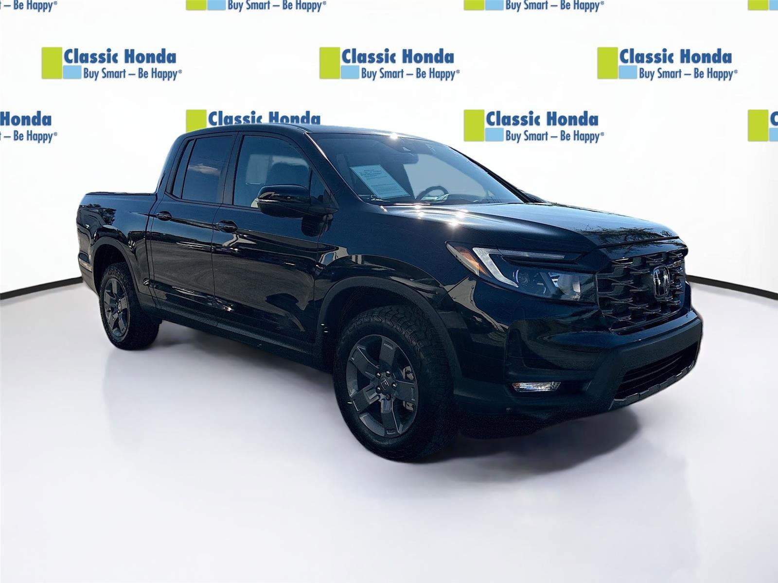 Used 2025 Honda Ridgeline TrailSport image 1