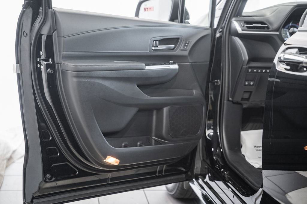 New 2026 Toyota Sienna Platinum image 43