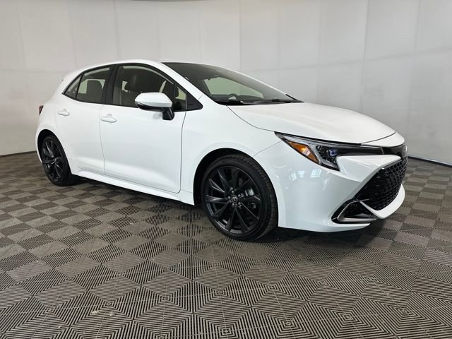 Used 2024 Toyota Corolla XSE image 2