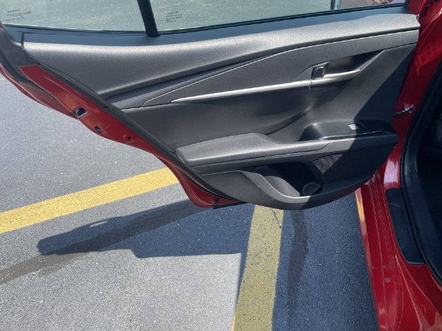 Used 2025 Toyota Camry LE FWD image 28