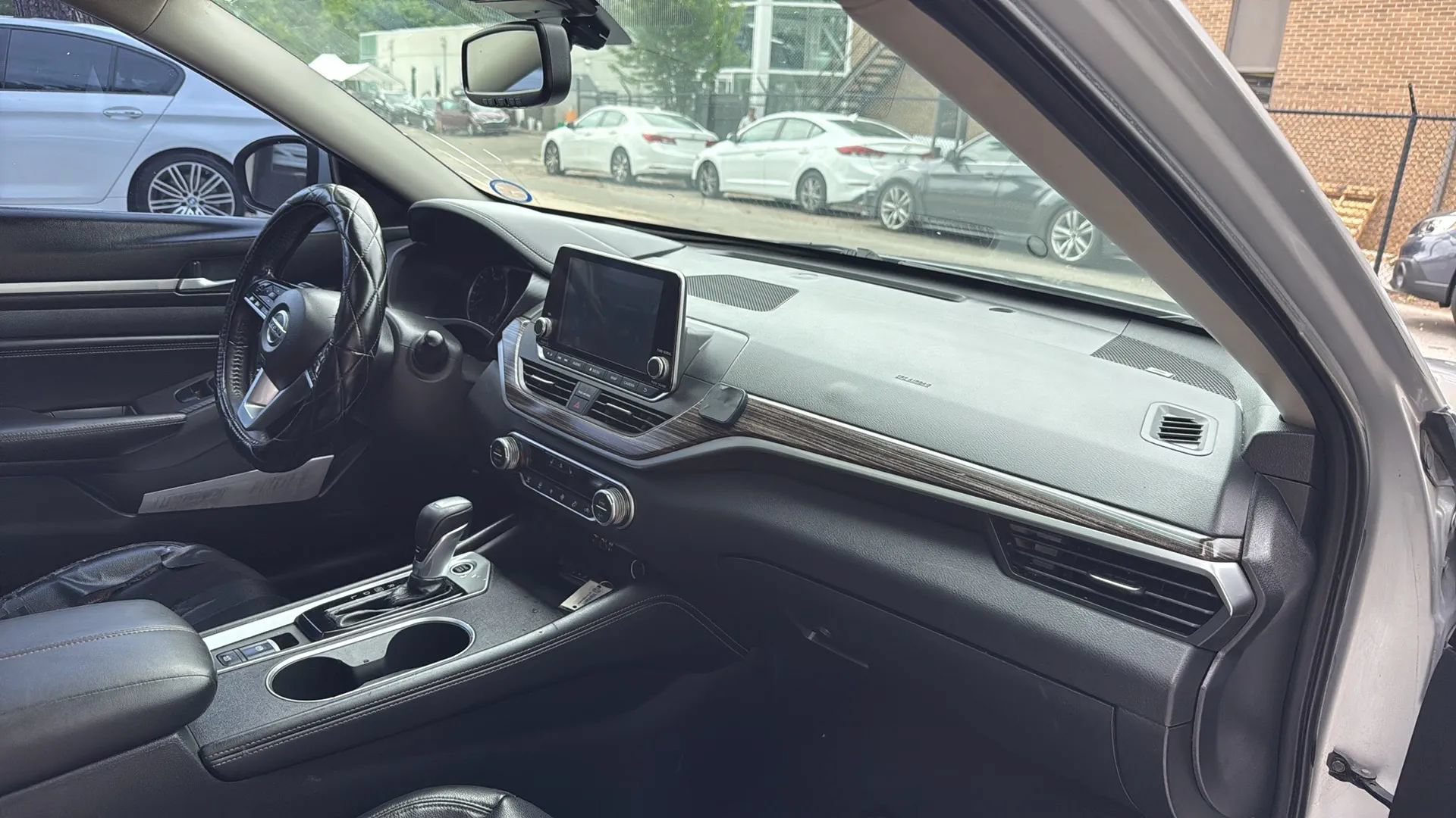 Used 2019 Nissan Altima 2.5 SL FWD image 22