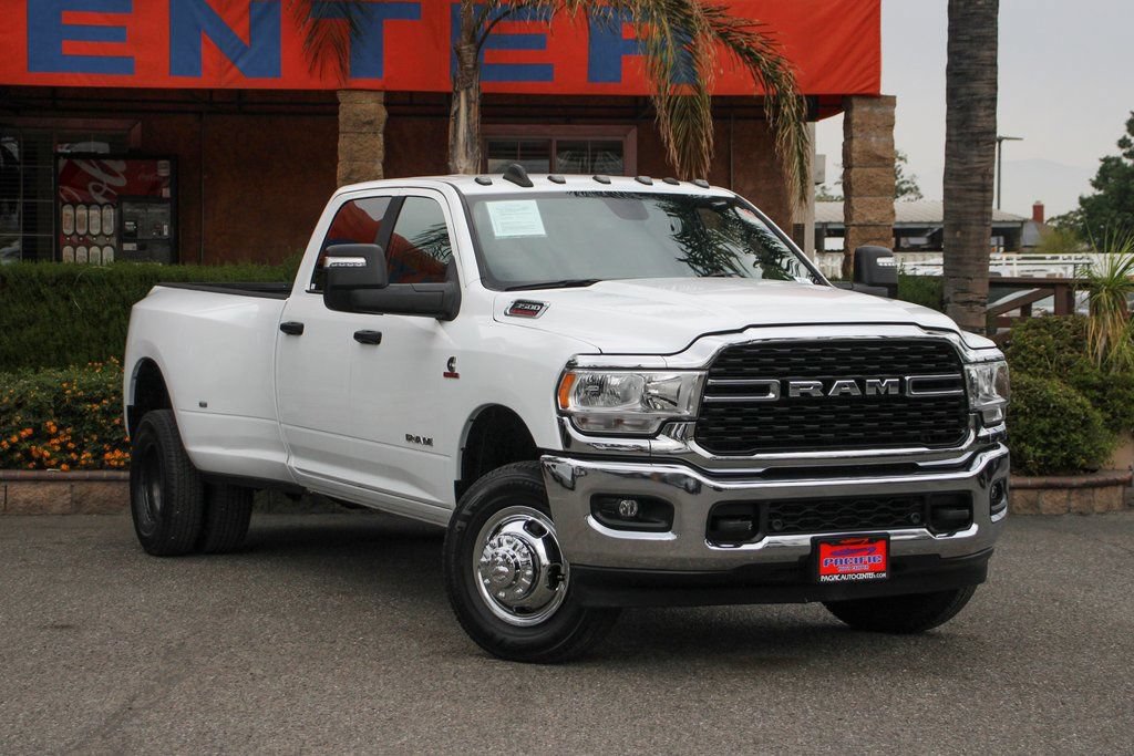 Used 2023 RAM 3500 Big Horn w/ Level 1 Equipment Group AWD/4WD image 2