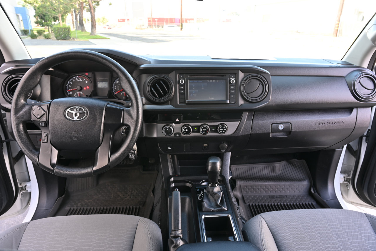Used 2017 Toyota Tacoma SR AWD/4WD image 12