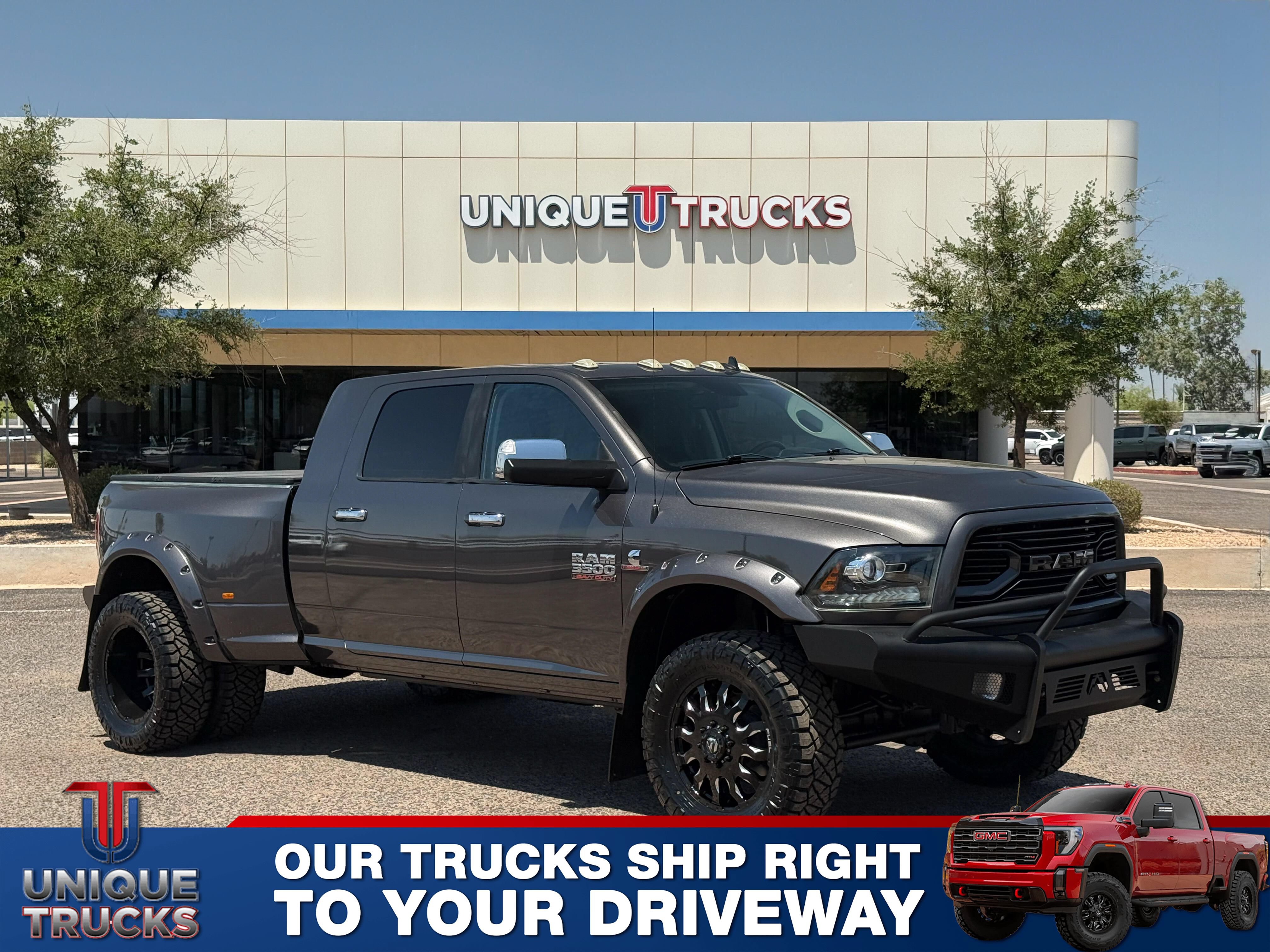 Used 2018 RAM 3500 Laramie w/ Cold Weather Group AWD/4WD image 3