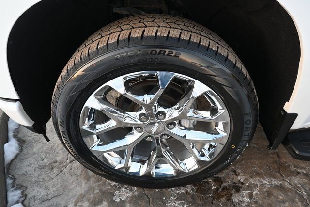 Used 2022 Chevrolet Silverado 1500 High Country w/ Technology Package image 10