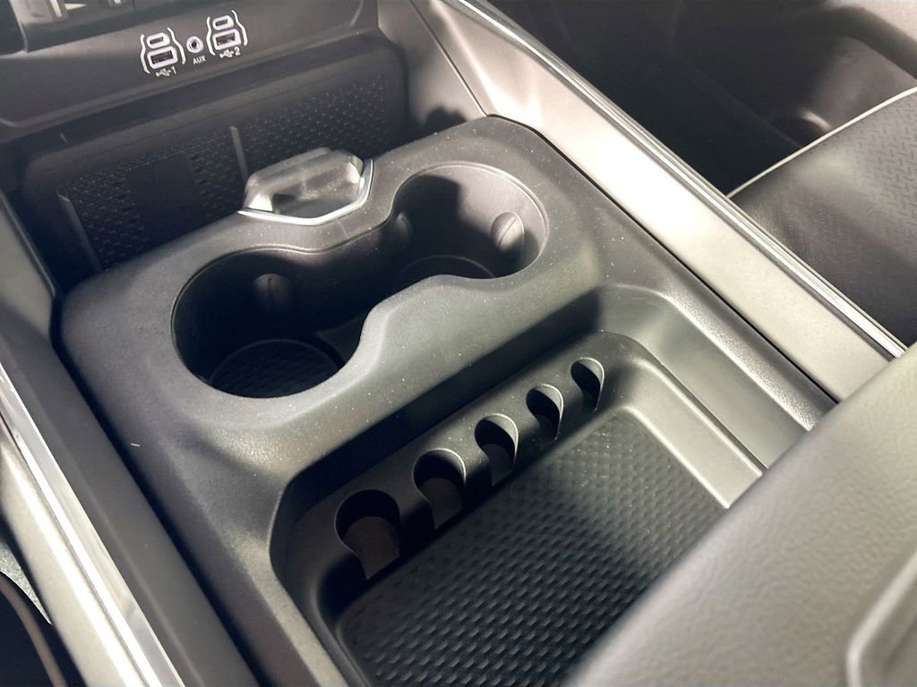 New 2026 RAM 1500 Laramie w/ Night Edition image 15