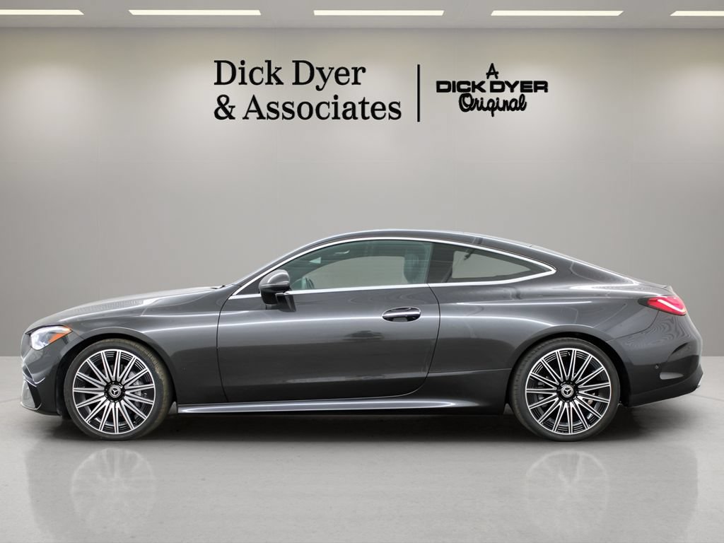 Used 2025 Mercedes-Benz CLE 300 4MATIC Coupe image 6