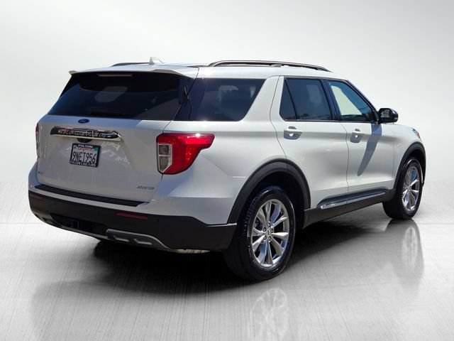 Certified 2024 Ford Explorer XLT w/ Equipment Group 202A AWD/4WD image 4