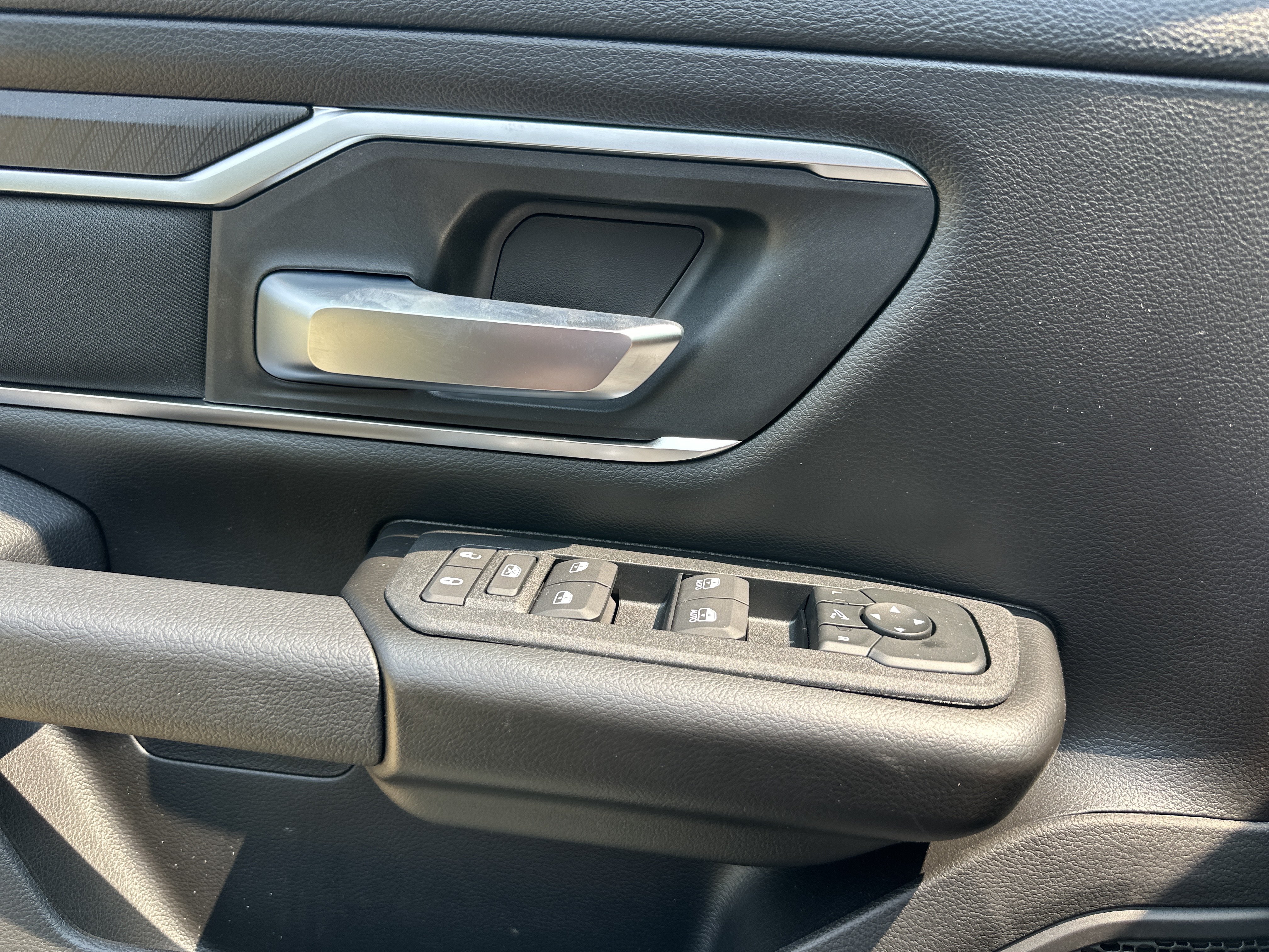 New 2026 RAM 1500 Big Horn AWD/4WD image 12