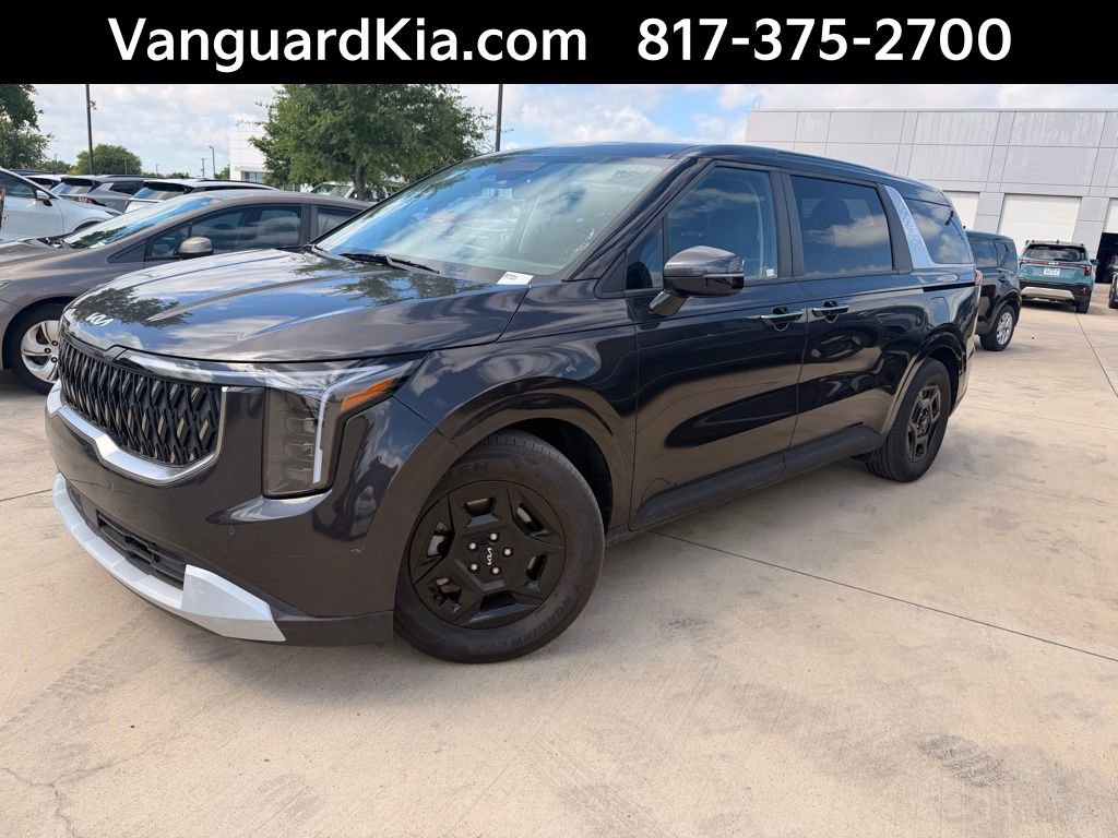 Certified 2025 Kia Carnival image 1